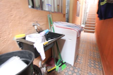 Casa à venda com 215m², 6 quartos e 1 vaga Casa à venda com 215m², 6 quartos e 1 vagaÁrea de Serviço