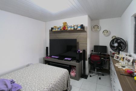 Casa à venda com 215m², 6 quartos e 1 vaga Casa à venda com 215m², 6 quartos e 1 vagaQuarto casa 05