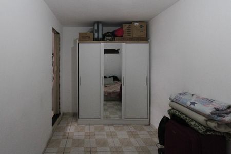 Casa à venda com 215m², 6 quartos e 1 vaga Casa à venda com 215m², 6 quartos e 1 vagaQuarto casa 03