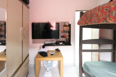 Casa à venda com 215m², 6 quartos e 1 vaga Casa à venda com 215m², 6 quartos e 1 vagaQuarto 02 casa 05