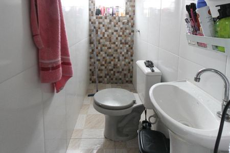 Casa à venda com 215m², 6 quartos e 1 vaga Casa à venda com 215m², 6 quartos e 1 vagaBanheiro