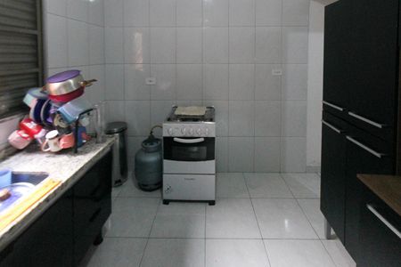 Casa à venda com 215m², 6 quartos e 1 vaga Casa à venda com 215m², 6 quartos e 1 vagaCozinha casa 04