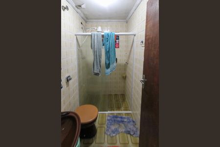 Casa à venda com 215m², 6 quartos e 1 vaga Casa à venda com 215m², 6 quartos e 1 vagaBanheiro