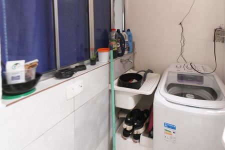 Casa à venda com 215m², 6 quartos e 1 vaga Casa à venda com 215m², 6 quartos e 1 vagaÁrea de Serviço