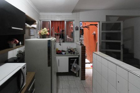 Casa à venda com 215m², 6 quartos e 1 vaga Casa à venda com 215m², 6 quartos e 1 vagaCozinha