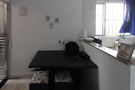 Casa à venda com 215m², 6 quartos e 1 vaga Casa à venda com 215m², 6 quartos e 1 vagaSala casa 03