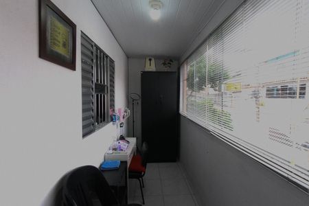 Casa à venda com 215m², 6 quartos e 1 vaga Casa à venda com 215m², 6 quartos e 1 vagaVaranda casa 05