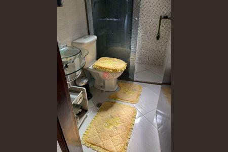 Casa à venda com 220m², 4 quartos e 4 vagas