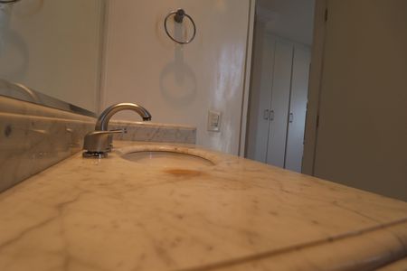 Apartamento à venda com 296m², 3 quartos e 4 vagasBanheiro Quarto 3 suíte