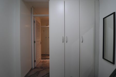 Apartamento à venda com 296m², 3 quartos e 4 vagasQuarto serviço