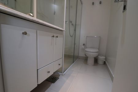 Apartamento à venda com 296m², 3 quartos e 4 vagasBanheiro Quarto 2 suíte
