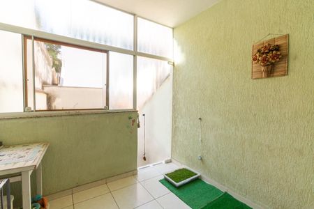 Casa à venda com 250m², 3 quartos e 5 vagas Casa à venda com 250m², 3 quartos e 5 vagasÁrea de Serviço