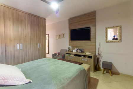 Casa à venda com 250m², 3 quartos e 5 vagas Casa à venda com 250m², 3 quartos e 5 vagasQuarto 1