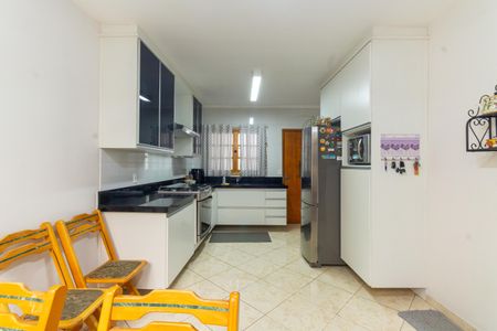 Casa à venda com 250m², 3 quartos e 5 vagas Casa à venda com 250m², 3 quartos e 5 vagasCozinha