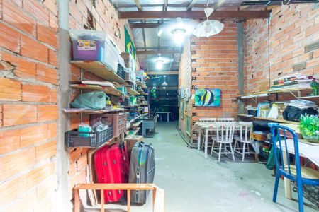 Casa à venda com 250m², 3 quartos e 5 vagas Casa à venda com 250m², 3 quartos e 5 vagasSótão