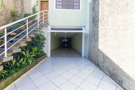 Casa à venda com 250m², 3 quartos e 5 vagas Casa à venda com 250m², 3 quartos e 5 vagasGaragem