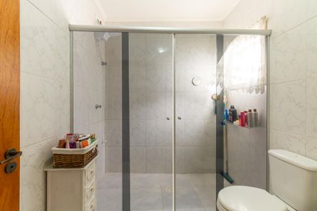 Casa à venda com 250m², 3 quartos e 5 vagas Casa à venda com 250m², 3 quartos e 5 vagasBanheiro do Quarto 1