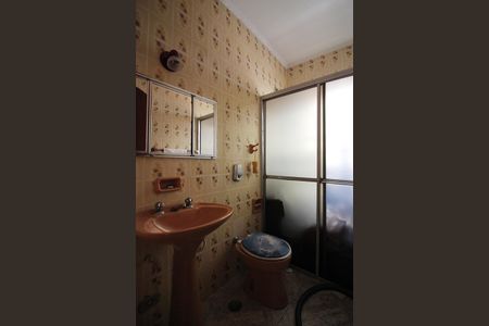 Casa à venda com 239m², 3 quartos e 2 vagasBanheiro Social