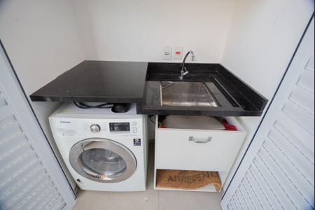 Apartamento à venda com 65m², 1 quarto e 1 vagaÁrea de Serviço