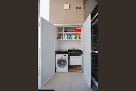 Apartamento à venda com 65m², 1 quarto e 1 vagaÁrea de Serviço