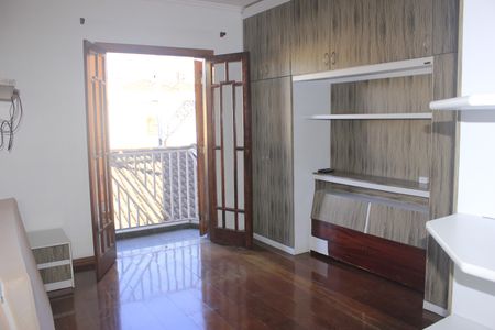 Casa à venda com 213m², 3 quartos e 4 vagasSuíte