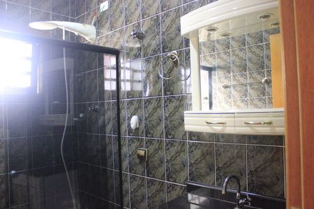 Casa à venda com 213m², 3 quartos e 4 vagasBanheiro da Suíte