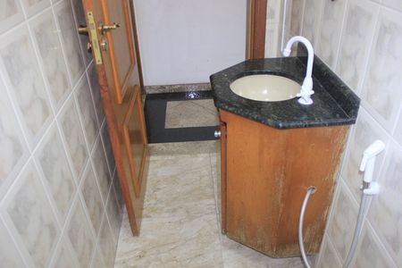 Casa à venda com 213m², 3 quartos e 4 vagasLavabo