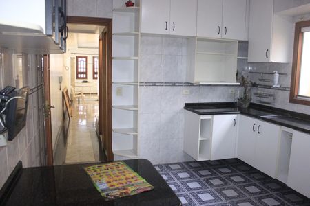 Casa à venda com 213m², 3 quartos e 4 vagasCozinha