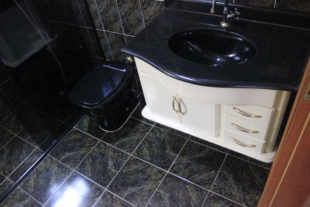 Casa à venda com 213m², 3 quartos e 4 vagasBanheiro da Suíte