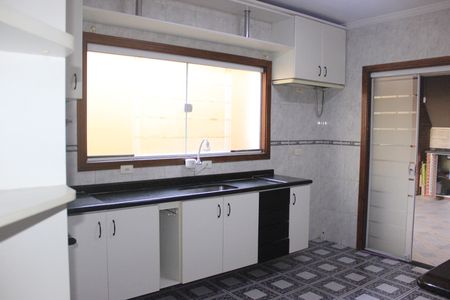 Casa à venda com 213m², 3 quartos e 4 vagasCozinha