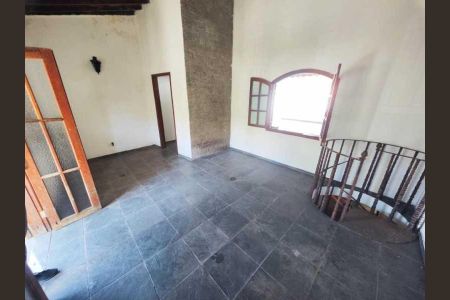 Casa à venda com 234m², 5 quartos e 4 vagas