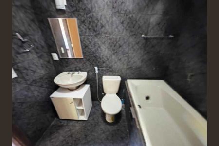 Casa à venda com 234m², 5 quartos e 4 vagas