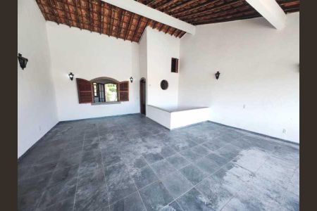 Casa à venda com 234m², 5 quartos e 4 vagas