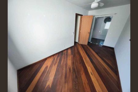 Casa à venda com 234m², 5 quartos e 4 vagas