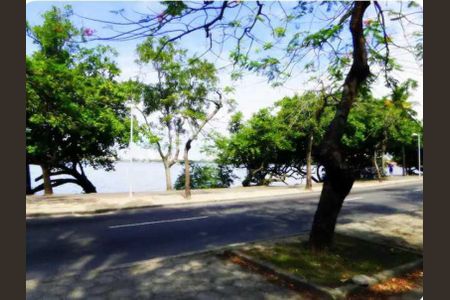 Apartamento à venda com 40m², 1 quarto e 1 vaga