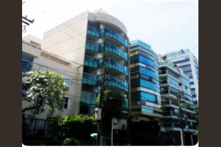 Apartamento à venda com 40m², 1 quarto e 1 vaga