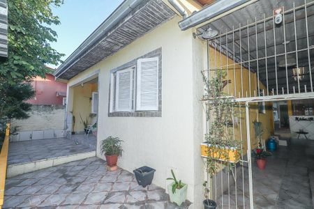 Casa à venda com 118m², 2 quartos e 1 vagaFachada