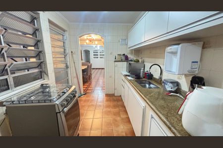 Casa à venda com 210m², 3 quartos e 1 vaga Casa à venda com 210m², 3 quartos e 1 vagaCozinha