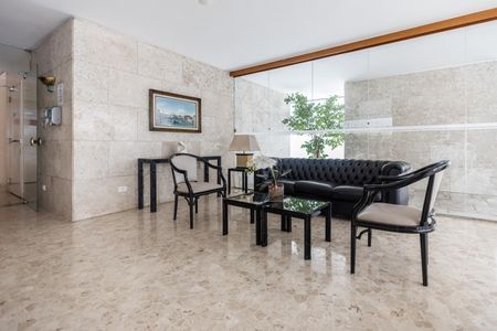 Apartamento para alugar com 108m², 2 quartos e 1 vagaHall social