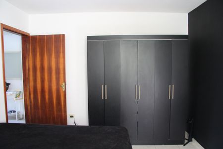 Casa à venda com 241m², 3 quartos e 3 vagasSuíte 2