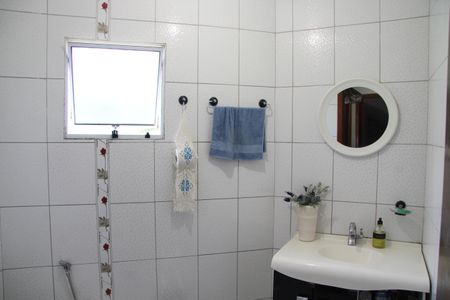 Casa à venda com 241m², 3 quartos e 3 vagasBanheiro Social