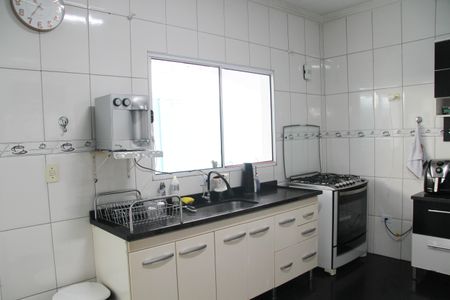 Casa à venda com 241m², 3 quartos e 3 vagasCozinha