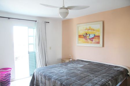 Casa à venda com 241m², 3 quartos e 3 vagasSuíte 1