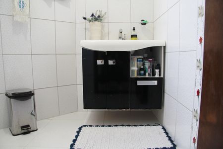 Casa à venda com 241m², 3 quartos e 3 vagasBanheiro Social