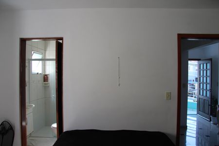 Casa à venda com 241m², 3 quartos e 3 vagasSuíte 2