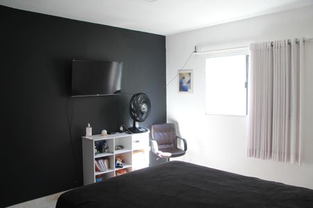 Casa à venda com 241m², 3 quartos e 3 vagasSuíte 2