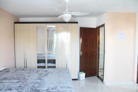 Casa à venda com 241m², 3 quartos e 3 vagasSuíte 1
