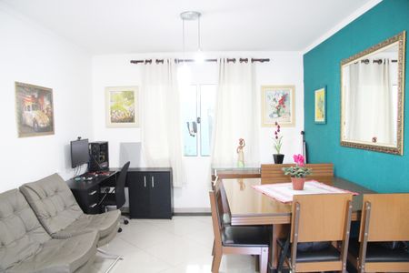 Casa à venda com 241m², 3 quartos e 3 vagasSala