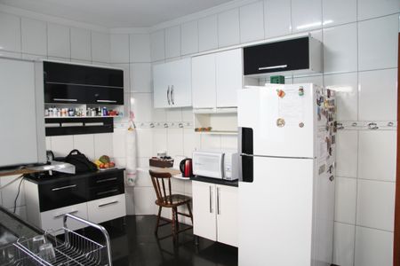 Casa à venda com 241m², 3 quartos e 3 vagasCozinha