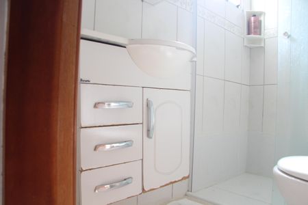 Casa à venda com 241m², 3 quartos e 3 vagasBanheiro da Suíte 2